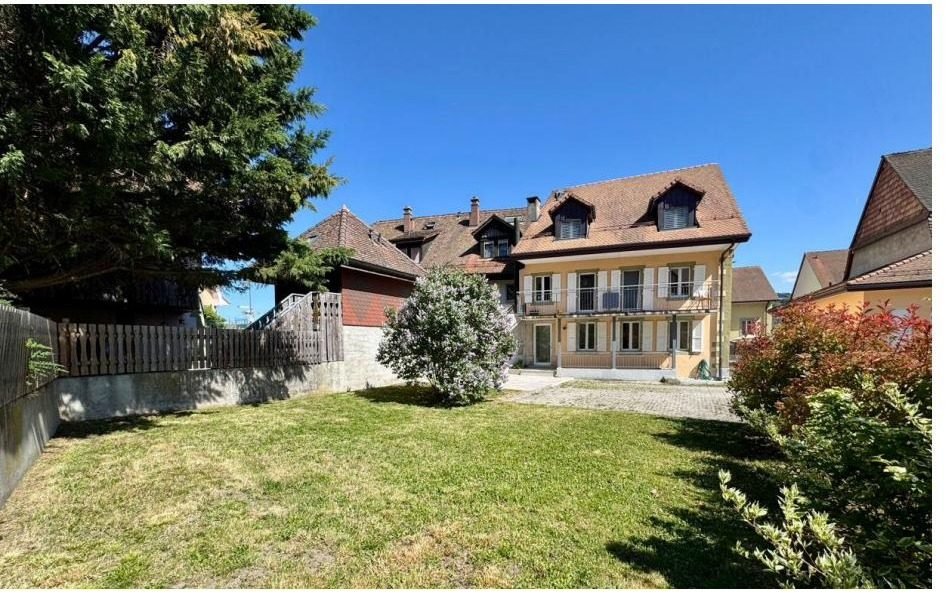 Appartement 4.5 pièces rénové, jardin · Lucens (VD)