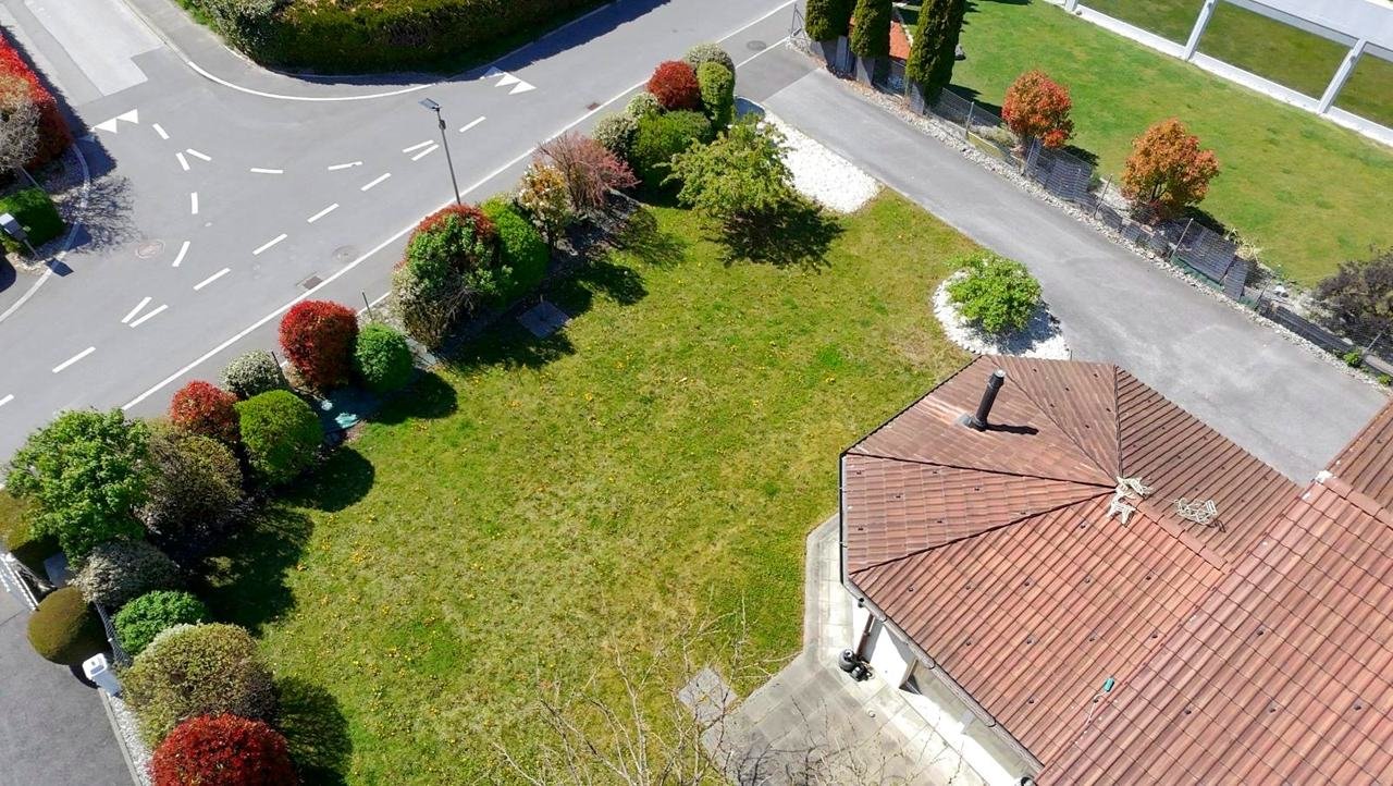 Villa individuelle, vue Alpes · jardin 904 m² · photo 8